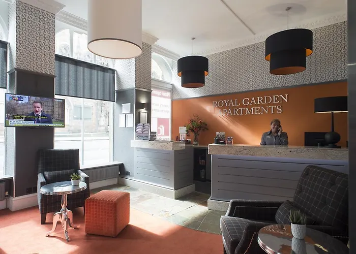 Fountain Court Apartments - Royal GardenAparthotel